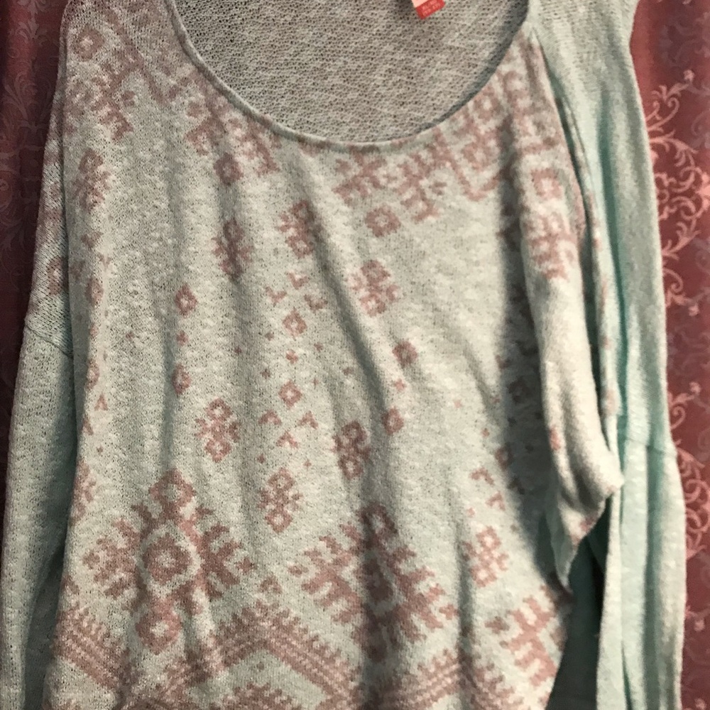 Baby blue top
